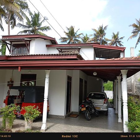 Southern Beach Surf Lodge 아항가마 외부 사진