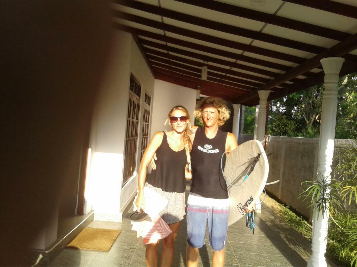 Southern Beach Surf Lodge 아항가마 외부 사진